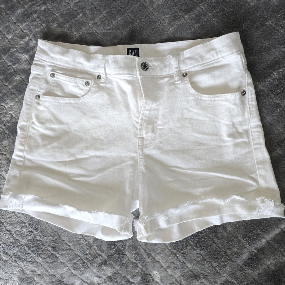 Gap White Shorts